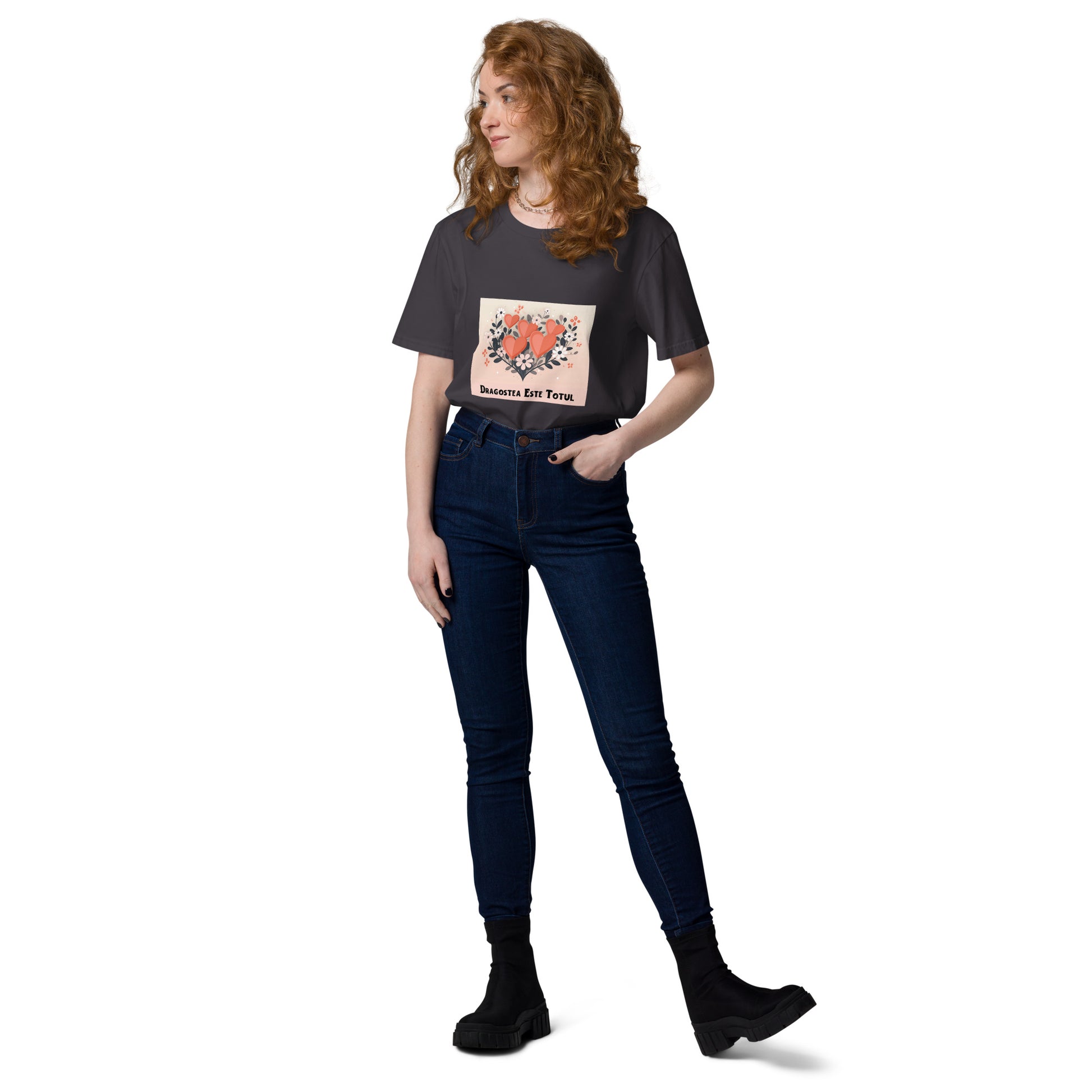 Dragostea este totul - tricou pentru femei