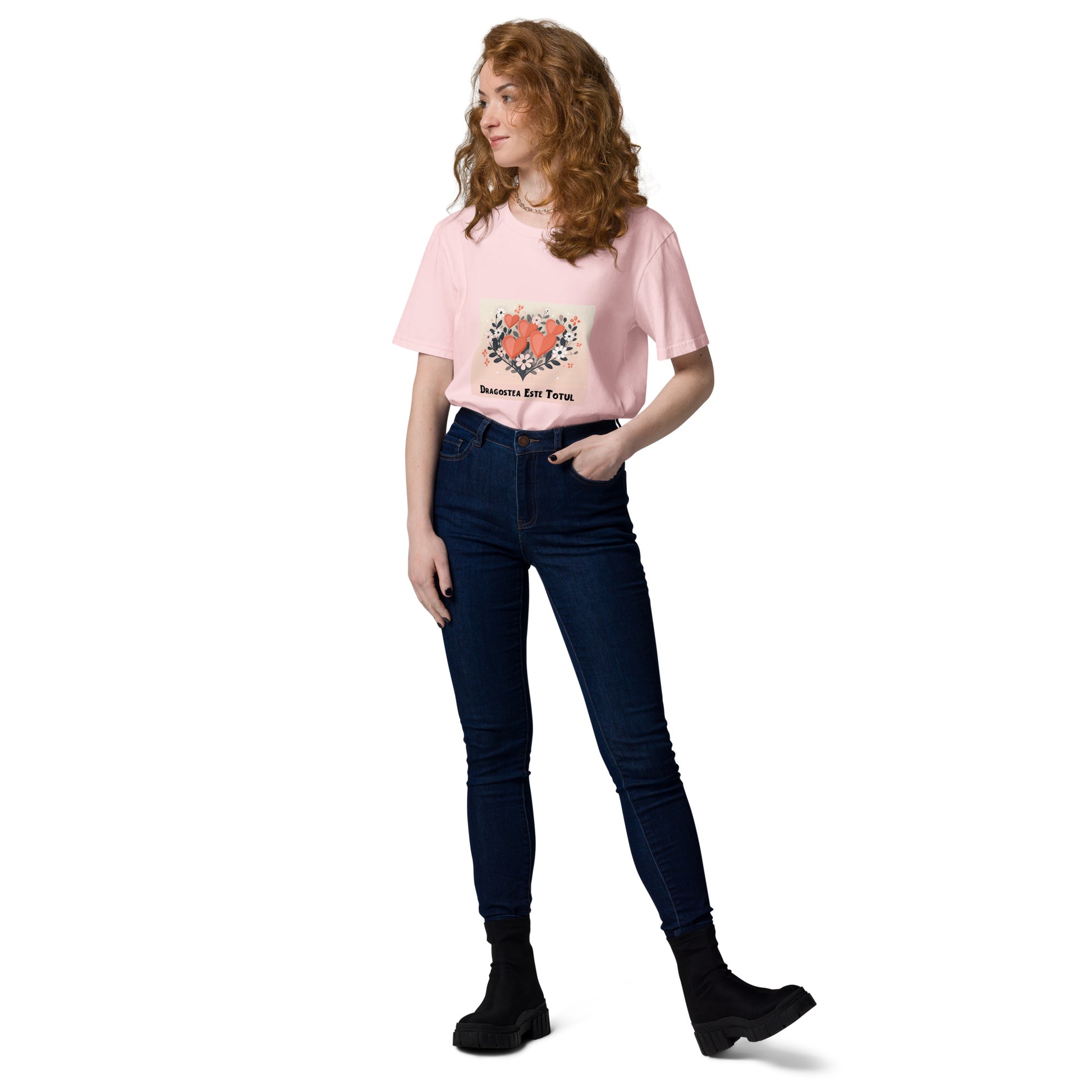 Dragostea este totul - tricou pentru femei